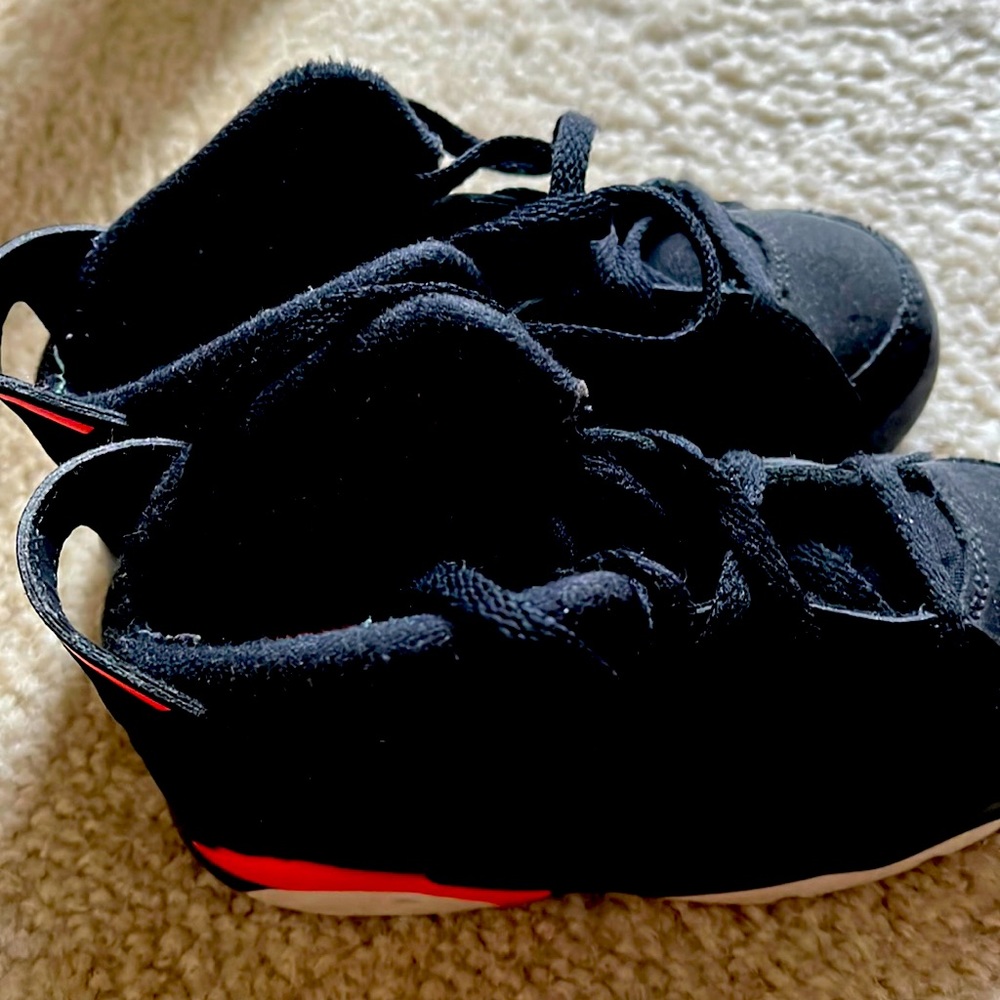 Kids Shoes. In good condition.
